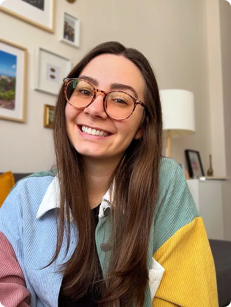 Foto da Pamela Debortoli sorrindo
